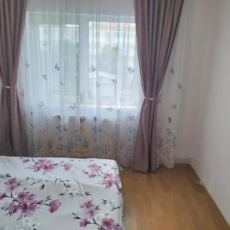 3 De Inchiriat Apartment