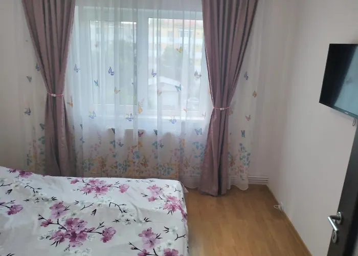 3 De Inchiriat Appartamento